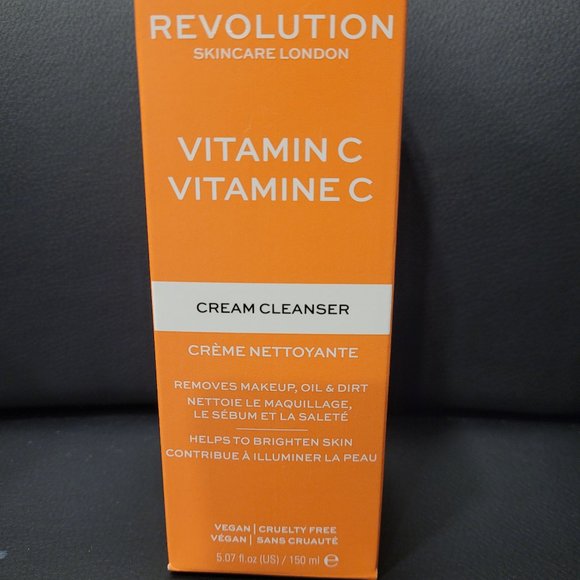Revolution Skincare VITAMIN C BRIGHTENING CREAM CLEANSER - Picture 6 of 9